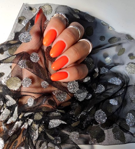 Czarny duże kropki brokat.jpg